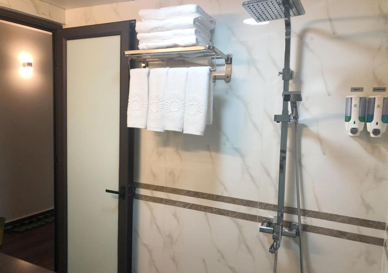 Family Suite Hotel 河内 外观 照片